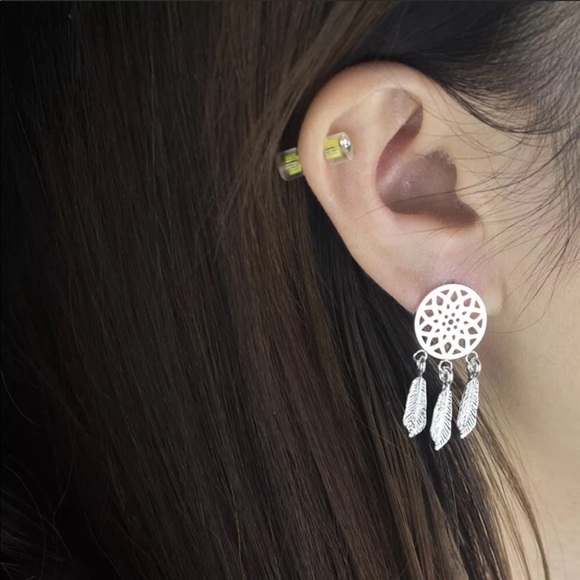 1 LEFT💖Silver dream catcher earrings, brand new‼️ - Picture 6 of 8